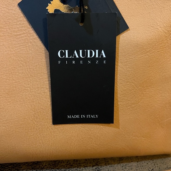 Claudia Firenze | Genuine Leather Crossbody Satchel - Picture 3 of 11